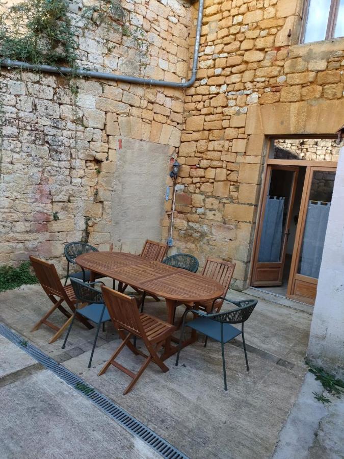 Maison De Caractere Au Coeur De La Cite Medievale De Gourdon Dış mekan fotoğraf